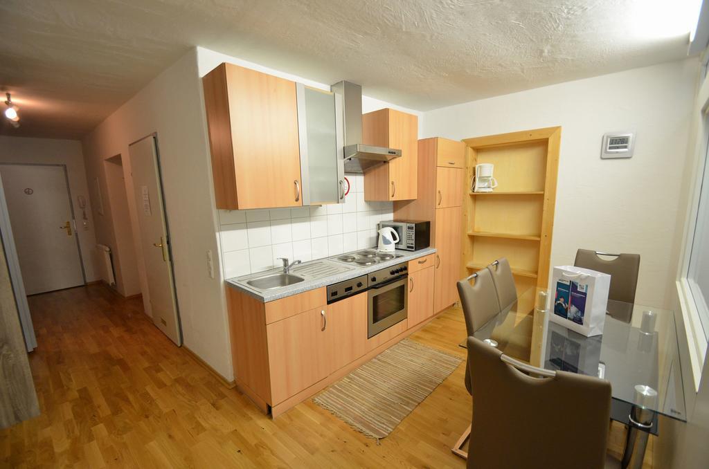Apartment Zeller Lake & City Centre Zell am See Room photo